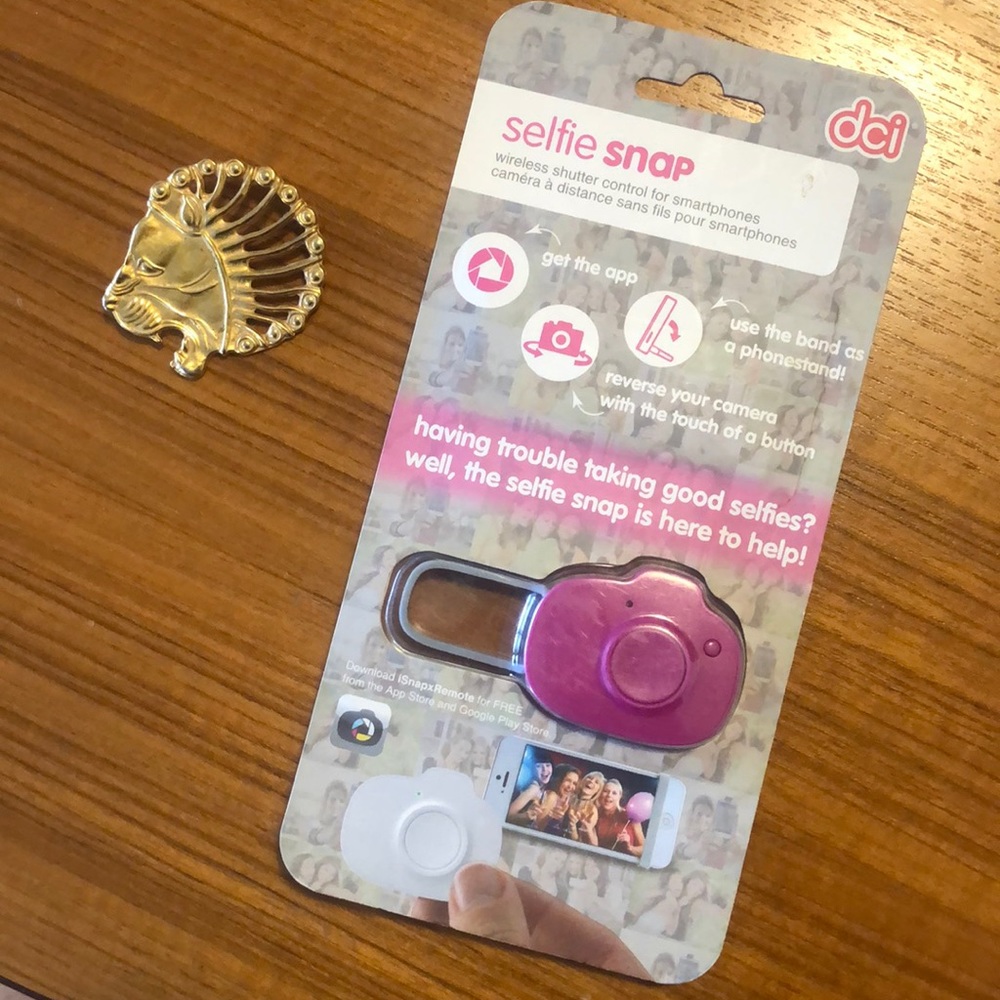 3/$20 Selfie Snap camera remote for iPhone and Android